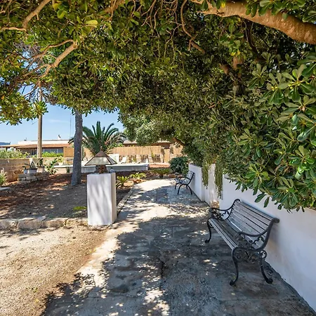 All'ombra Dei Pitosfori - Con Piscina فيلة Capilungo