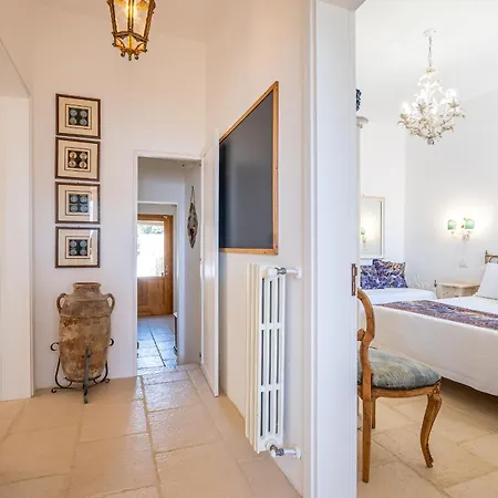 All'ombra Dei Pitosfori - Con Piscina Villa